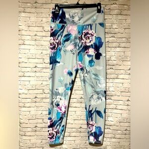 Fabletics Light Blue Flowered Leggings Size Large (L)